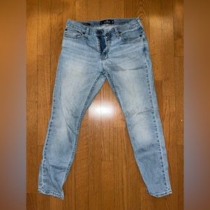 Men’s Hollister Light Wash Skinny Jeans (30x30)